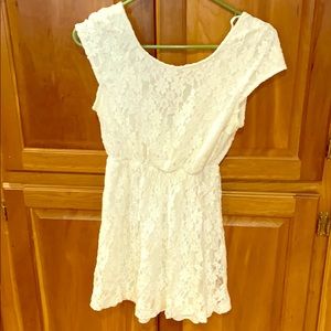 Women’s White Eyelet Dress, M